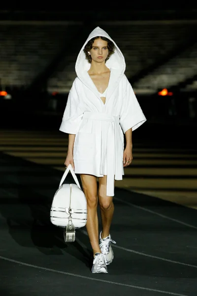 Look 46